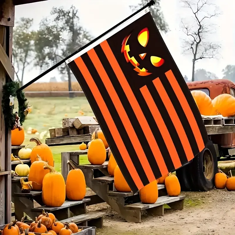 Halloween Pumpkin Stripe Garden Flag – Spooky Jack-O’-Lantern Porch Yard Banner Decor