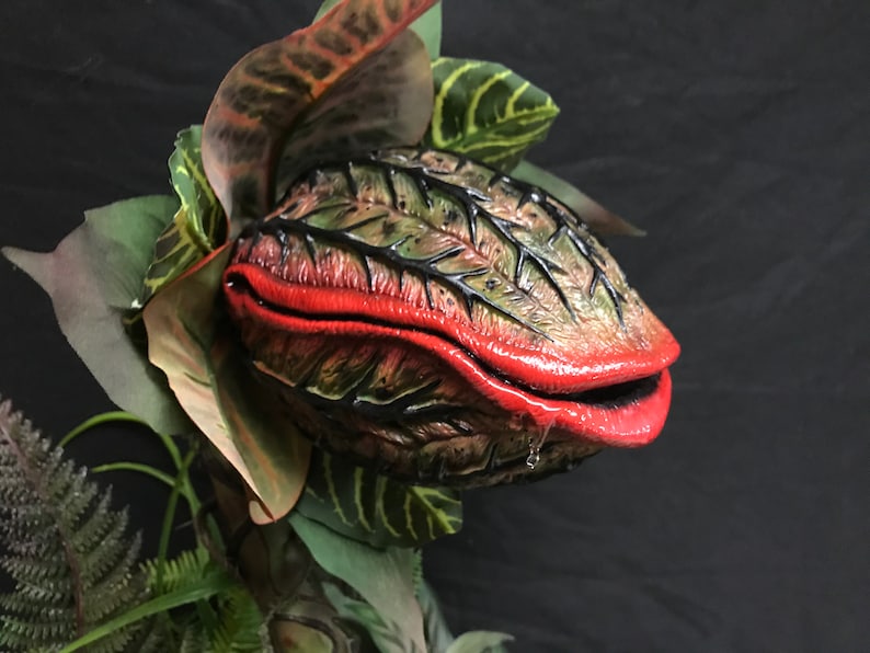 Audrey II / 2 Replica Movie Prop Little Shop of Horrors Halloween Decoration